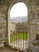 La Fortezza delle Verrucole.Volta all´interno della Rocca Tonda del Mastio; si intravede la cortina sud La Fortezza delle Verrucole.Volta all´interno della Rocca Tonda del Mastio; si intravede la cortina sud