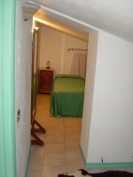 Corridoio, sulla sinistra bagno Corridoio, sulla sinistra bagno