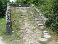 Ponte in pietra lungo l´Antica strada del sale e del ferro o Via del Sale Ponte in pietra lungo l´Antica strada del sale e del ferro o Via del Sale